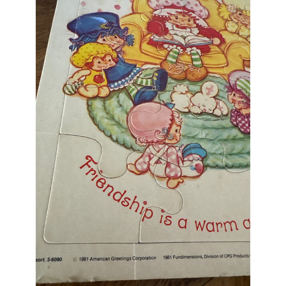 Strawberry shortcake puzzle vtg - Picture 2 of 4